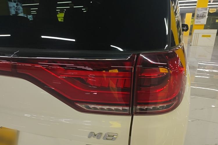 Used GAC Trumpchi M8 2021 Lingxiu Series 390T Ultimate Edition Right Rear Taillight
