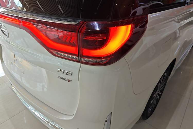 Used GAC Trumpchi M8 2021 Lingxiu Series 390T Deluxe Edition Right Rear Taillight