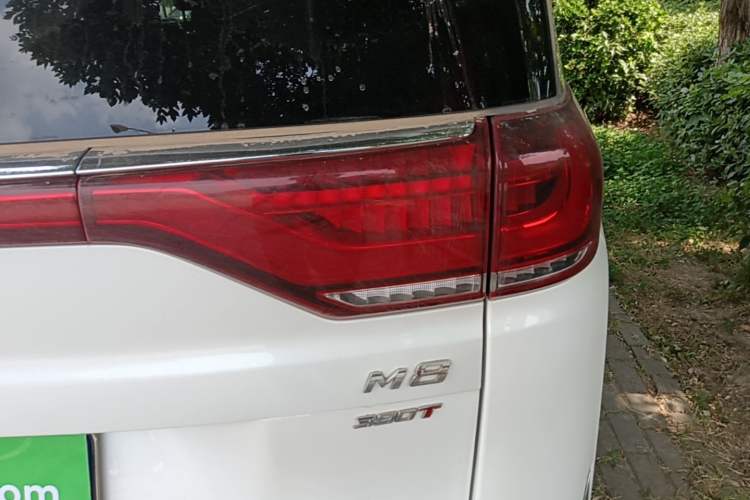 Used GAC Trumpchi M8 2021 Lingxiu Series 390T Ultimate Edition Right Rear Taillight