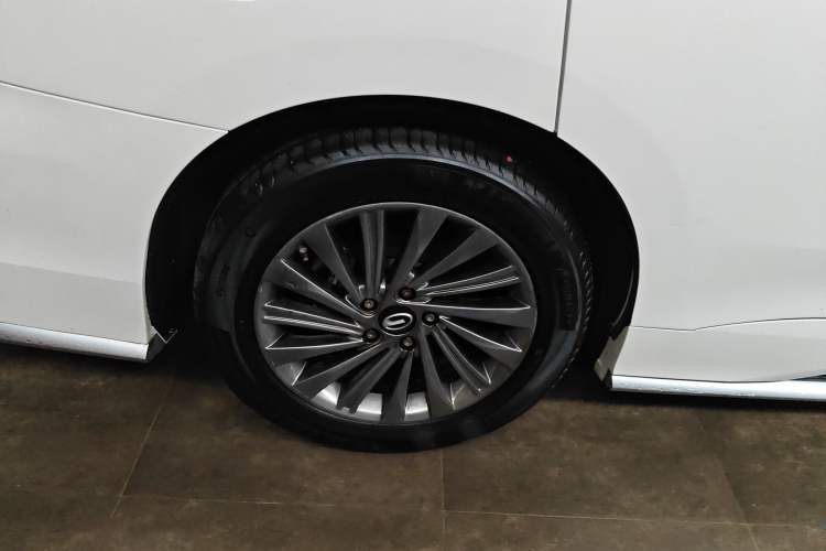 Used GAC Trumpchi M8 2021 Master Series 390T Ultimate Edition Right Rear Wheel Hub