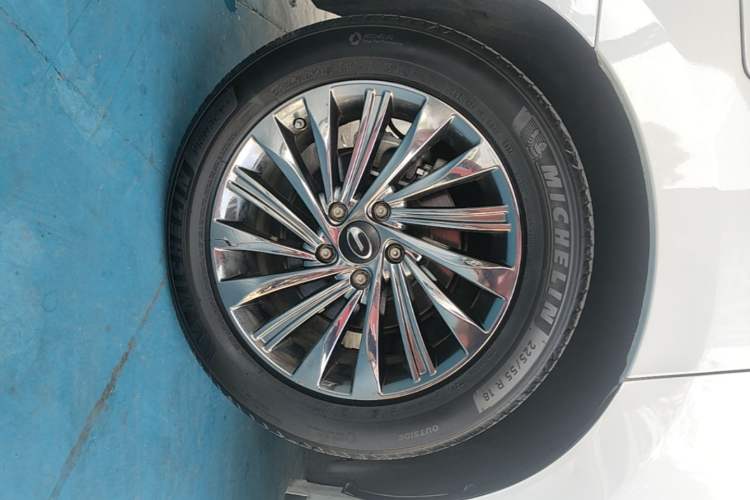 Used GAC Trumpchi M8 2021 Master Series 390T Ultimate Edition Right Rear Wheel Hub