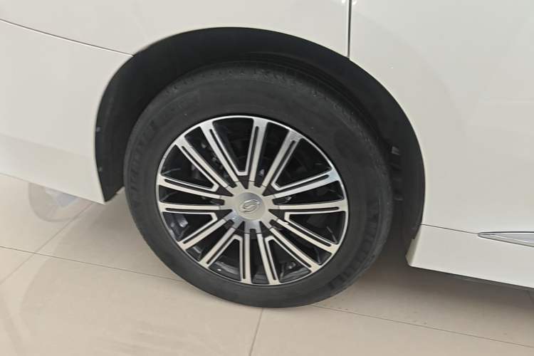 Used GAC Trumpchi M8 2021 Lingxiu Series 390T Ultimate Edition Right Rear Wheel Hub