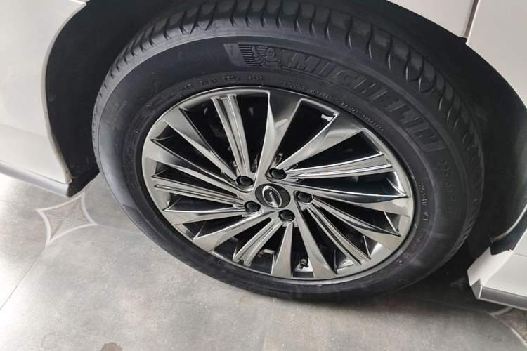 Used GAC Trumpchi M8 2021 Master Series 390T Ultimate Edition Right Rear Wheel Hub