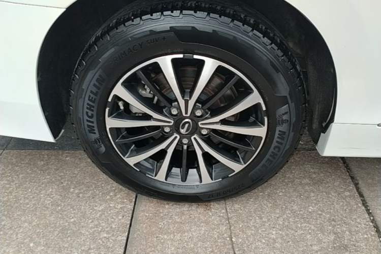 Used GAC Trumpchi M8 2021 Lingxiu Series 390T Luxury Edition Right Rear Wheel Hub