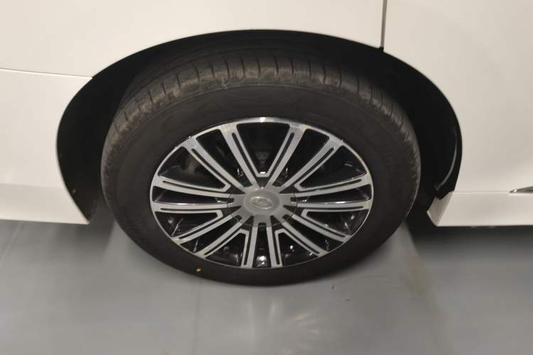 Used GAC Trumpchi M8 2021 Lingxiu Series 390T Ultimate Edition Right Rear Wheel Hub
