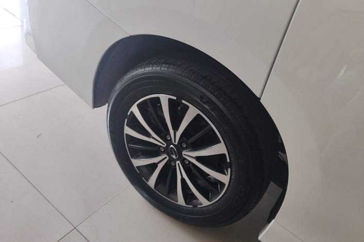 Used GAC Trumpchi M8 2021 Revised Version Lingxiu Series 390T Luxury Edition Right Rear Wheel Hub