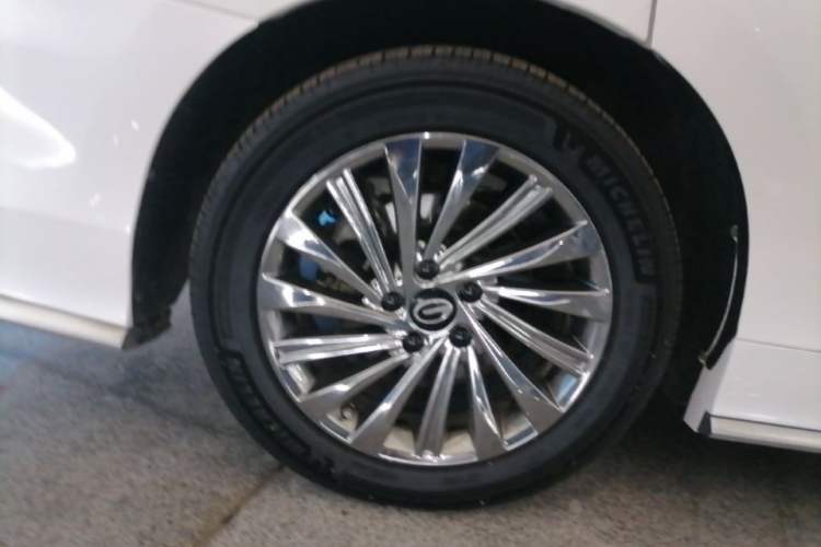 Used GAC Trumpchi M8 2021 Master Series 390T Ultimate Edition Right Rear Wheel Hub
