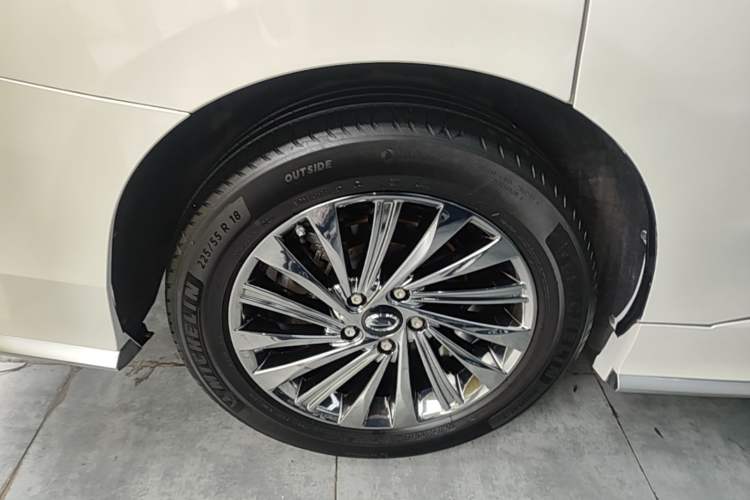 Used GAC Trumpchi M8 2021 Master Series 390T Ultimate Edition Right Rear Wheel Hub