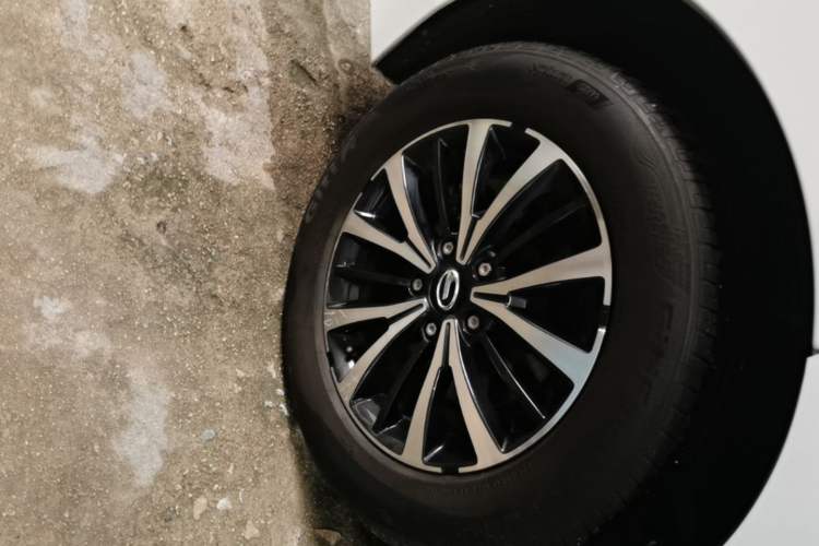 Used GAC Trumpchi M8 2021 Revised Version Lingxiu Series 390T Luxury Edition Right Rear Wheel Hub