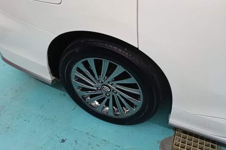 Used GAC Trumpchi M8 2021 Master Series 390T Ultimate Edition Right Rear Wheel Hub