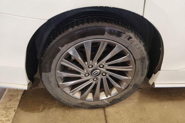 Used GAC Trumpchi M8 2021 Master Series 390T Ultimate Edition Right Rear Wheel Hub