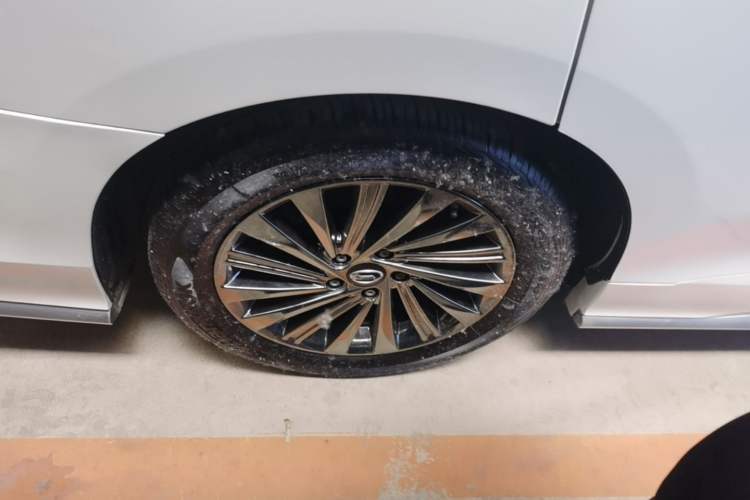Used GAC Trumpchi M8 2021 Master Series 390T Ultimate Edition Right Rear Wheel Hub