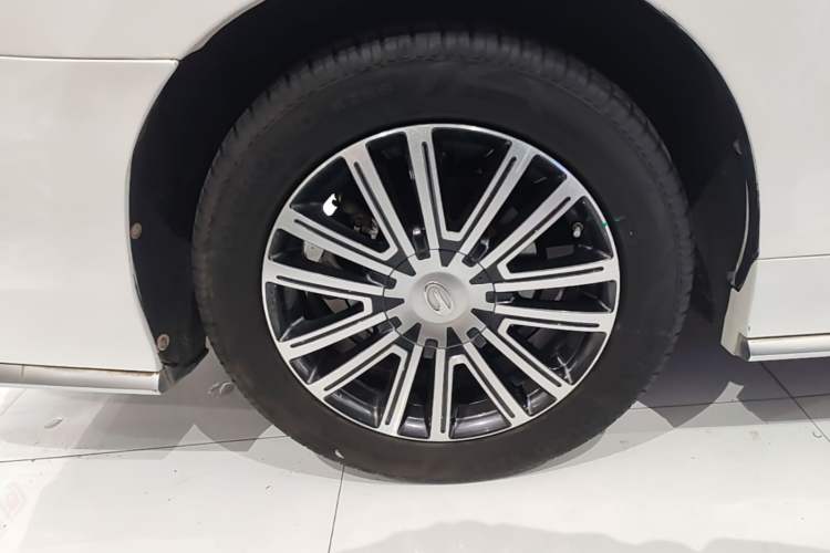 Used GAC Trumpchi M8 2021 Master Series 390T Prestige Edition Right Rear Wheel Hub