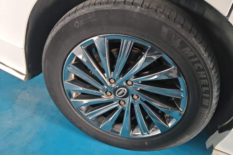 Used GAC Trumpchi M8 2021 Master Series 390T Ultimate Edition Right Rear Wheel Hub