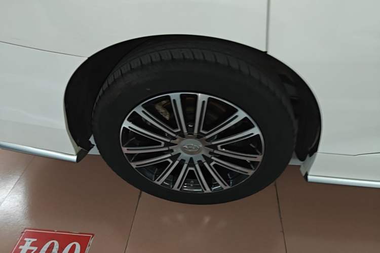 Used GAC Trumpchi M8 2021 Master Series 390T Prestige Edition Right Rear Wheel Hub