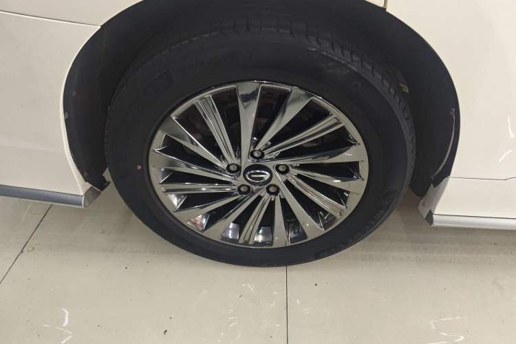 Used GAC Trumpchi M8 2021 Master Series 390T Ultimate Edition Right Rear Wheel Hub