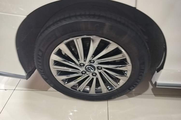Used GAC Trumpchi M8 2021 Master Series 390T Ultimate Edition Right Rear Wheel Hub