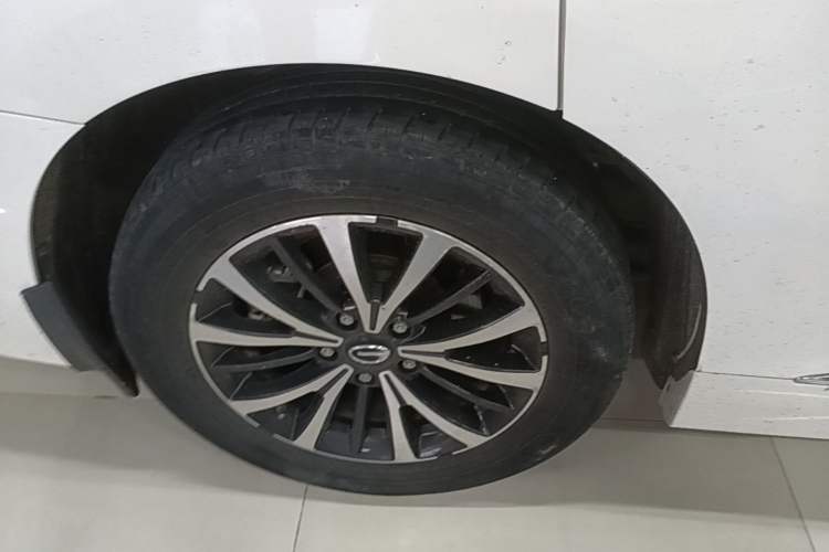 Used GAC Trumpchi M8 2021 Lingxiu Series 390T Luxury Edition Right Rear Wheel Hub