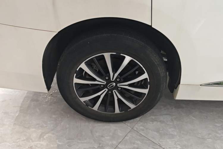 Used GAC Trumpchi M8 2021 Lingxiu Series 390T Luxury Edition Right Rear Wheel Hub