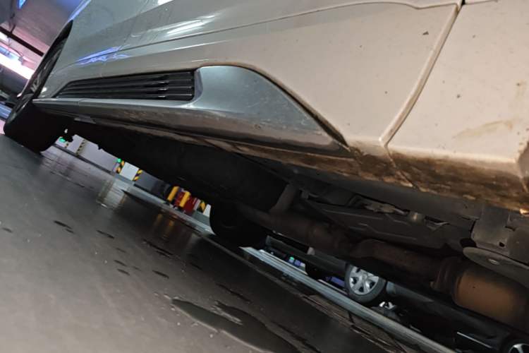 Used GAC Trumpchi M8 2021 Master Series 390T Ultimate Edition Right Side Sill