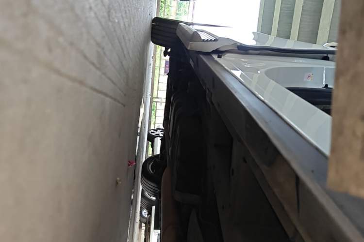 Used GAC Trumpchi M8 2021 Master Series 390T Ultimate Edition Right Side Sill