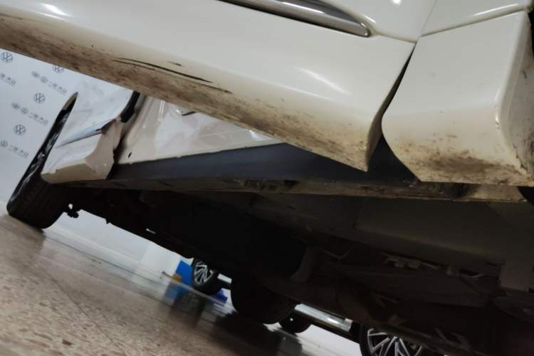 Used GAC Trumpchi M8 2021 Lingxiu Series 390T Deluxe Edition Right Side Sill