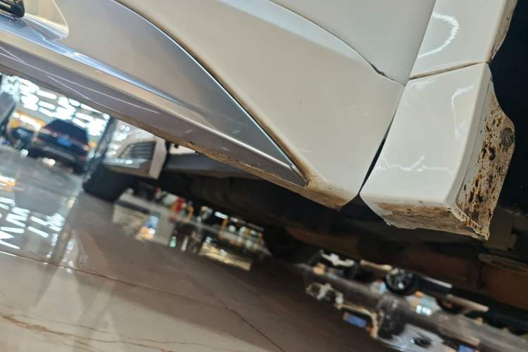 Used GAC Trumpchi M8 2021 Master Series 390T Ultimate Edition Right Side Sill