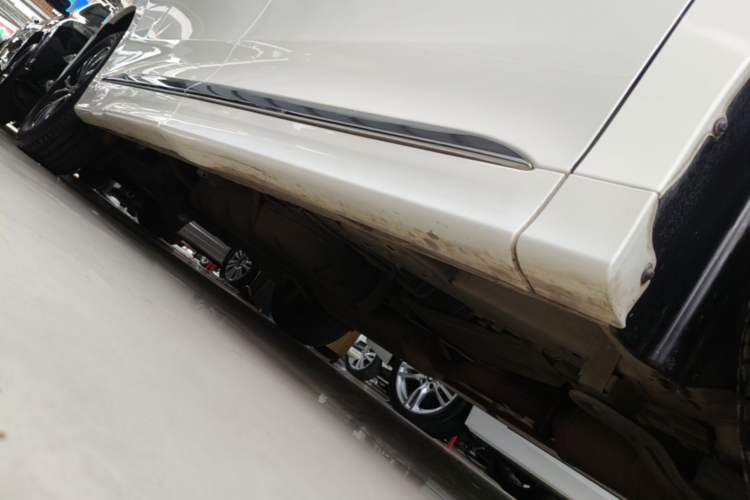 Used GAC Trumpchi M8 2021 Revised Version Lingxiu Series 390T Luxury Edition Right Side Sill