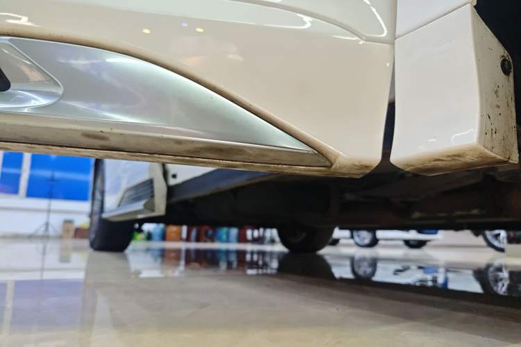 Used GAC Trumpchi M8 2021 Master Series 390T Ultimate Edition Right Side Sill