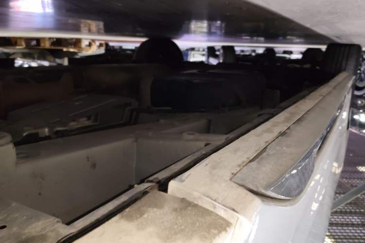 Used GAC Trumpchi M8 2021 Master Series 390T Prestige Edition Right Side Sill