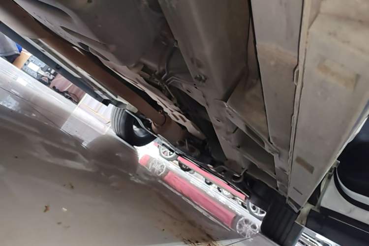 Used GAC Trumpchi M8 2021 Master Series 390T Prestige Edition Right Side Sill