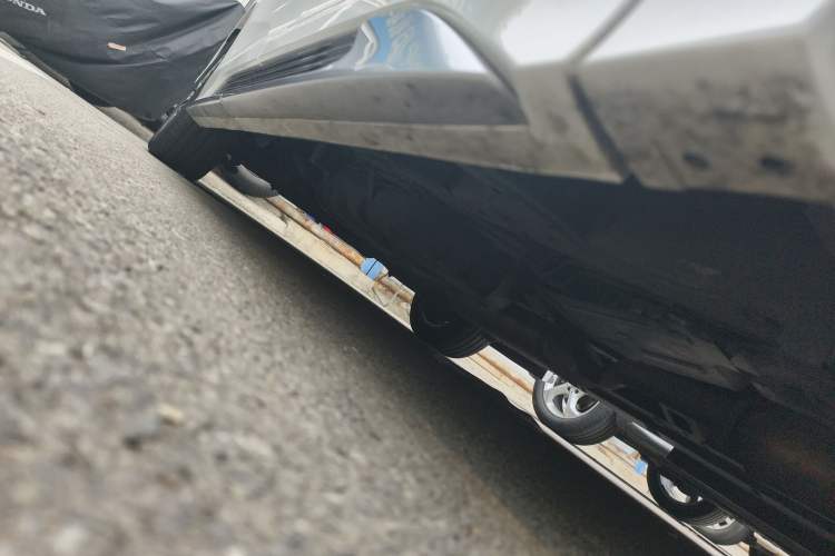 Used GAC Trumpchi M8 2021 Master Series 390T Ultimate Edition Right Side Sill