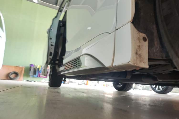 Used GAC Trumpchi M8 2021 Master Series 390T Ultimate Edition Right Side Sill