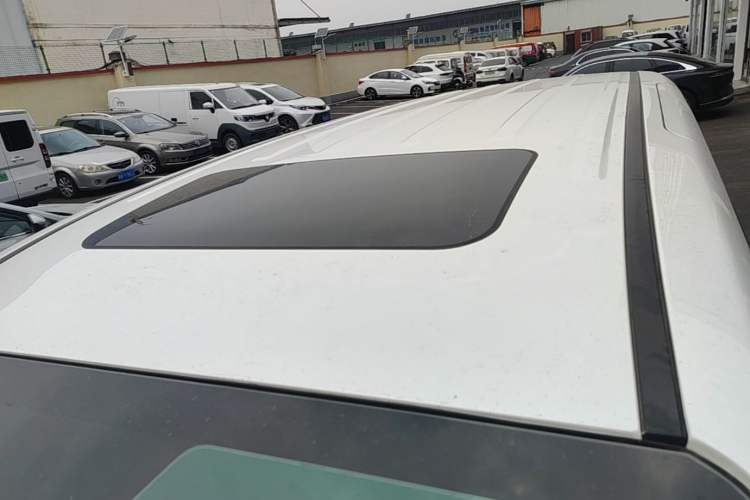 Used GAC Trumpchi M8 2021 Lingxiu Series 390T Deluxe Edition Roof