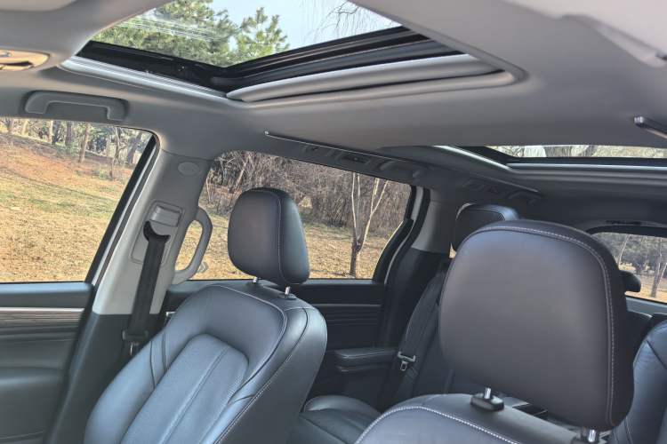 Used GAC Trumpchi M8 2021 Lingxiu Series 390T Deluxe Edition Roof