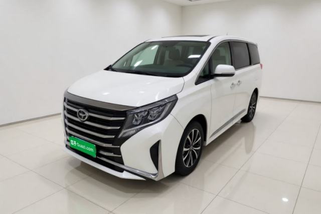Ojetý GAC Trumpchi M8 2021 Lingxiu Series 390T Deluxe Edition