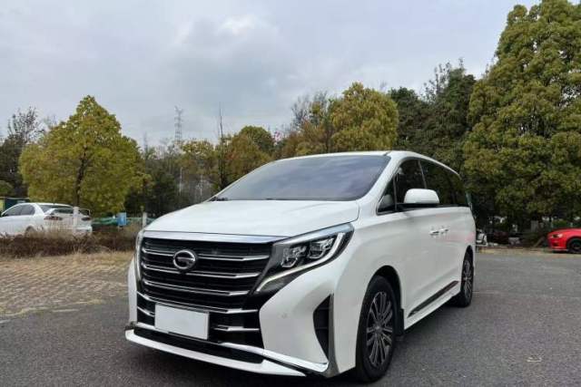 Ojetý GAC Trumpchi M8 2021 Lingxiu Series 390T Deluxe Edition