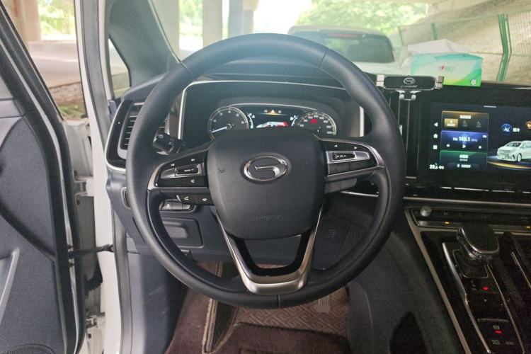 Used GAC Trumpchi M8 2021 Revised Version Lingxiu Series 390T Luxury Edition Steering Wheel