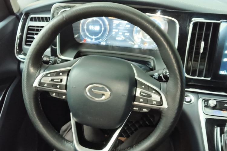 Used GAC Trumpchi M8 2021 Lingxiu Series 390T Ultimate Edition Steering Wheel