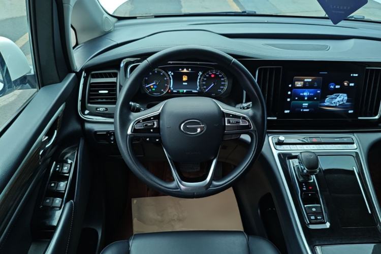 Used GAC Trumpchi M8 2021 Revised Version Lingxiu Series 390T Luxury Edition Steering Wheel