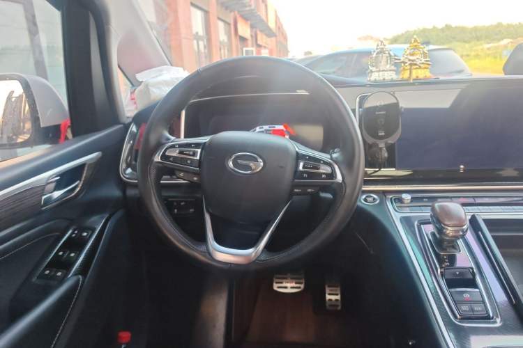 Used GAC Trumpchi M8 2021 Master Series 390T Ultimate Edition Steering Wheel