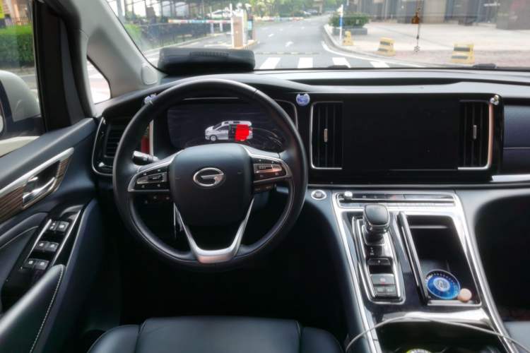 Used GAC Trumpchi M8 2021 Master Series 390T Prestige Edition Steering Wheel