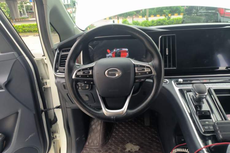 Used GAC Trumpchi M8 2021 Master Series 390T Prestige Edition Steering Wheel