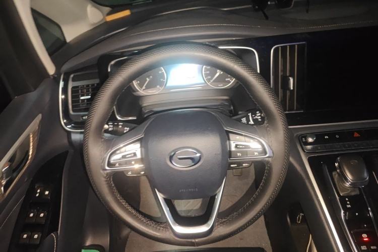 Used GAC Trumpchi M8 2021 Lingxiu Series 390T Deluxe Edition Steering Wheel