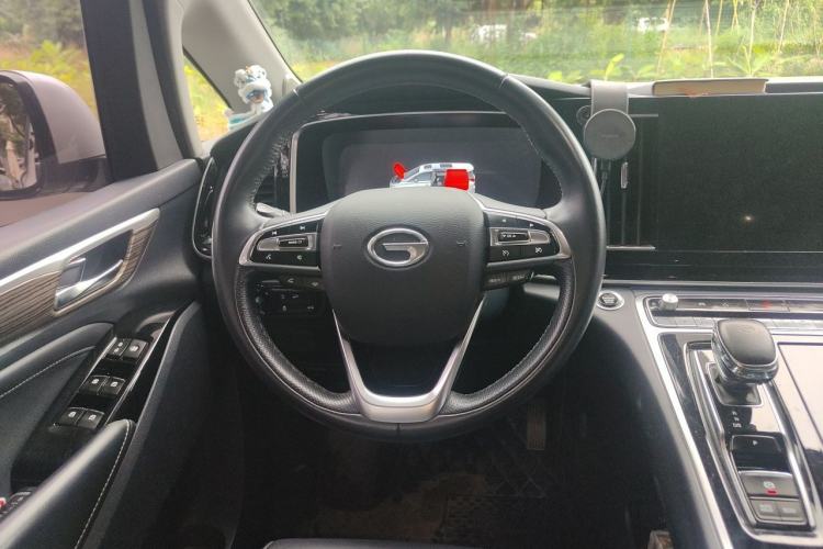 Used GAC Trumpchi M8 2021 Master Series 390T Prestige Edition Steering Wheel