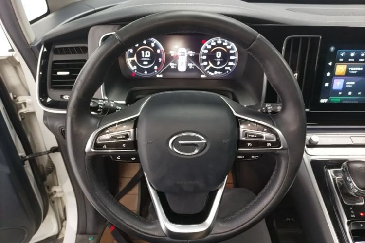 Used GAC Trumpchi M8 2021 Master Series 390T Ultimate Edition Steering Wheel