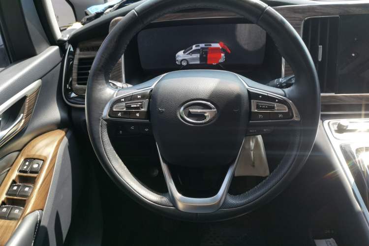 Used GAC Trumpchi M8 2021 Master Series 390T Ultimate Edition Steering Wheel