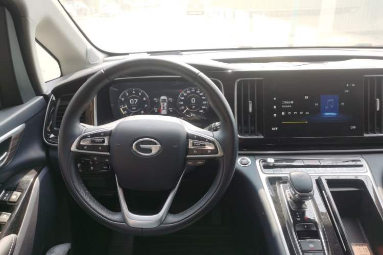 Used GAC Trumpchi M8 2021 Lingxiu Series 390T Deluxe Edition Steering Wheel