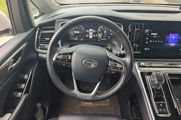 Used GAC Trumpchi M8 2021 Master Series 390T Ultimate Edition Steering Wheel