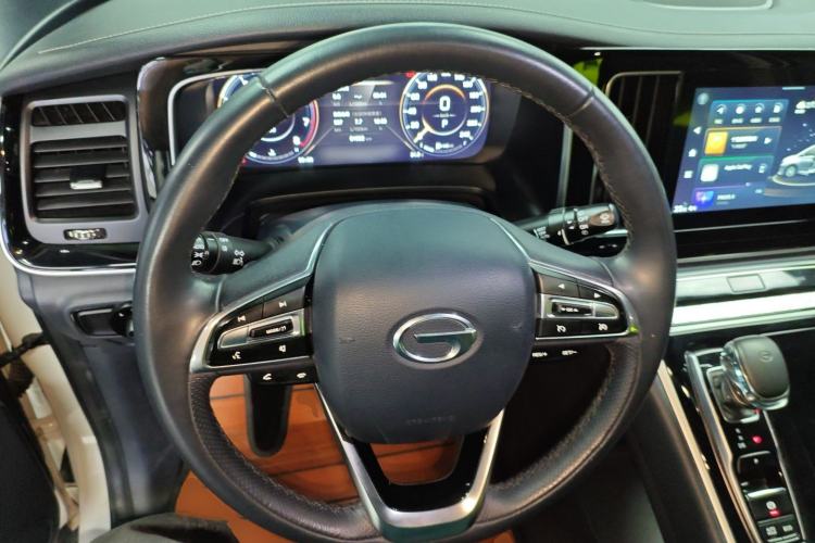Used GAC Trumpchi M8 2021 Master Series 390T Ultimate Edition Steering Wheel